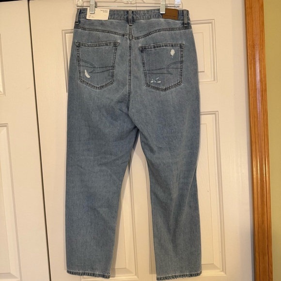 American Eagle Mom Jeans NWT - Picture 2 of 7